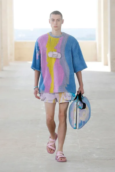 Look 31